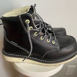 Avenger Women’s Black Work and Safety Boots